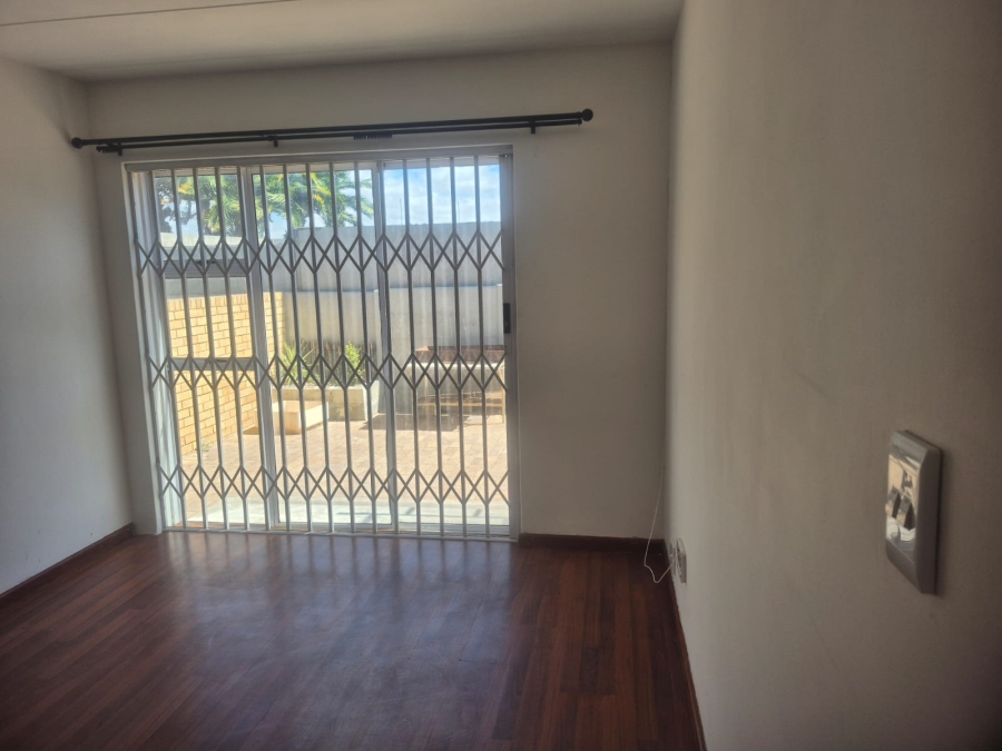 To Let 1 Bedroom Property for Rent in Table View Western Cape